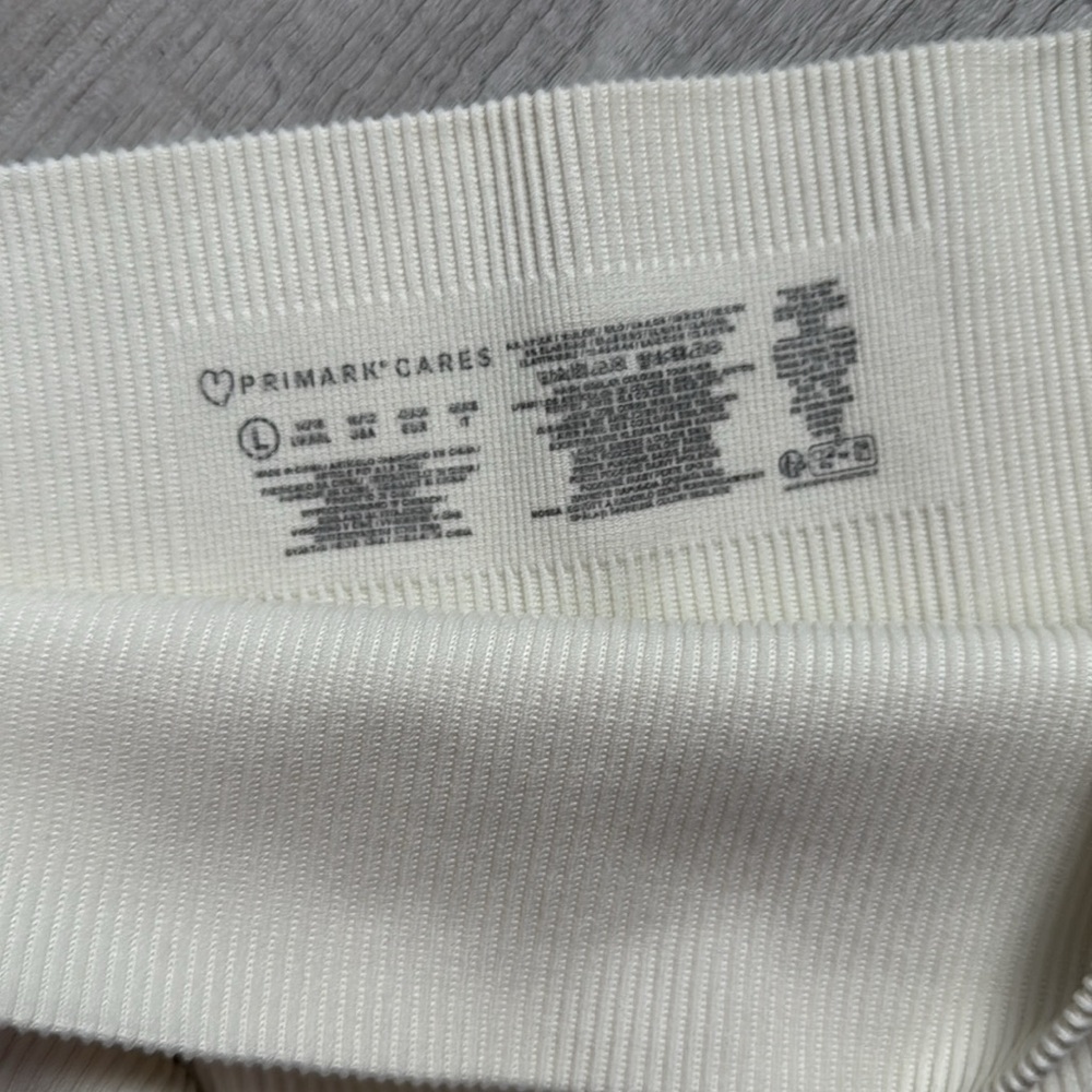 Primark Cream Ribbed Shorts - Picture 2 of 3
